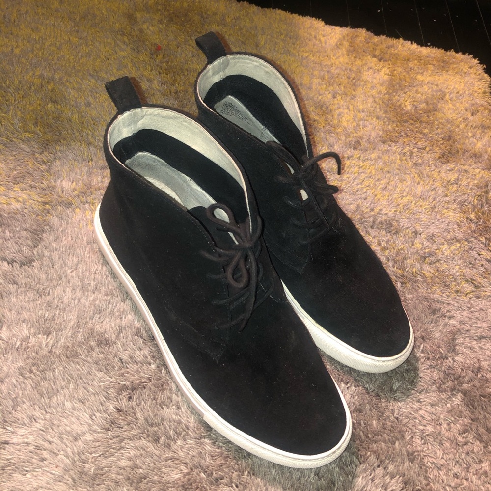 Kenneth Cole Sneakers